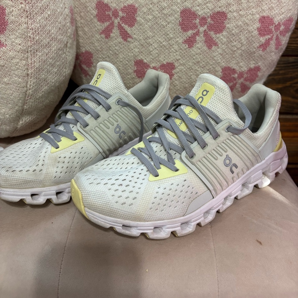 On Cloud Tennis Shoes